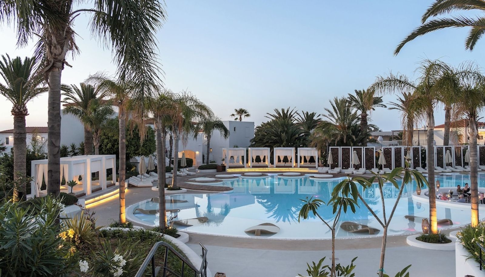 Piscina - A Resort to Live Caramel