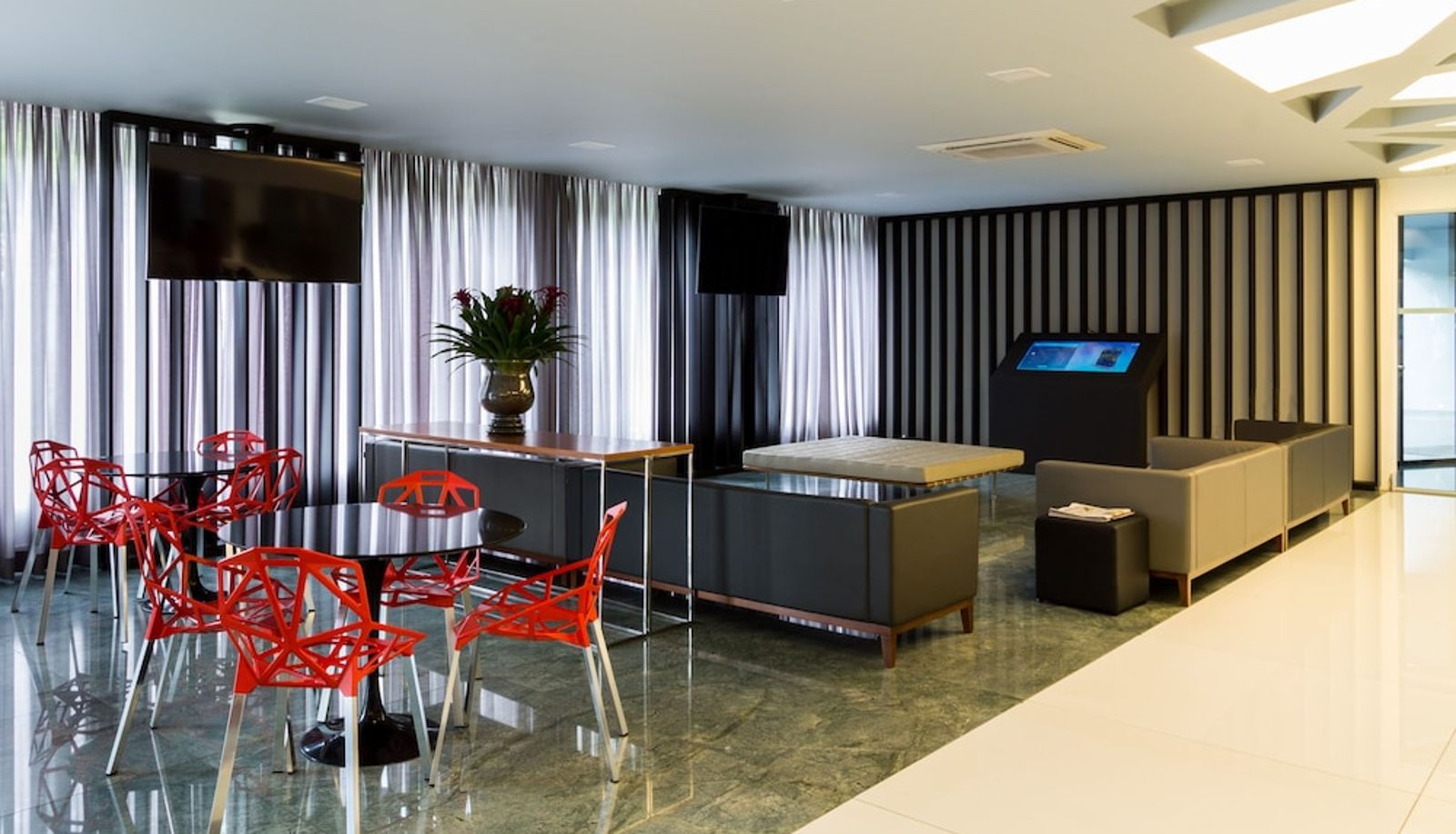 Réception - HOTEL WZ JARDINS