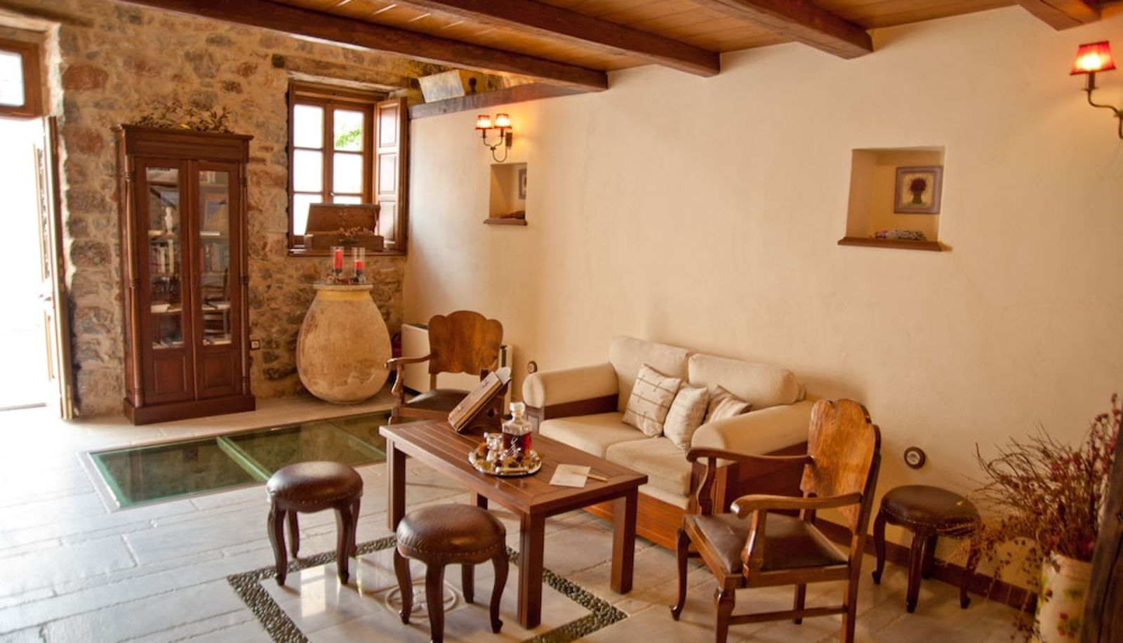 Hall - Archontiko Hatzipanayiotis