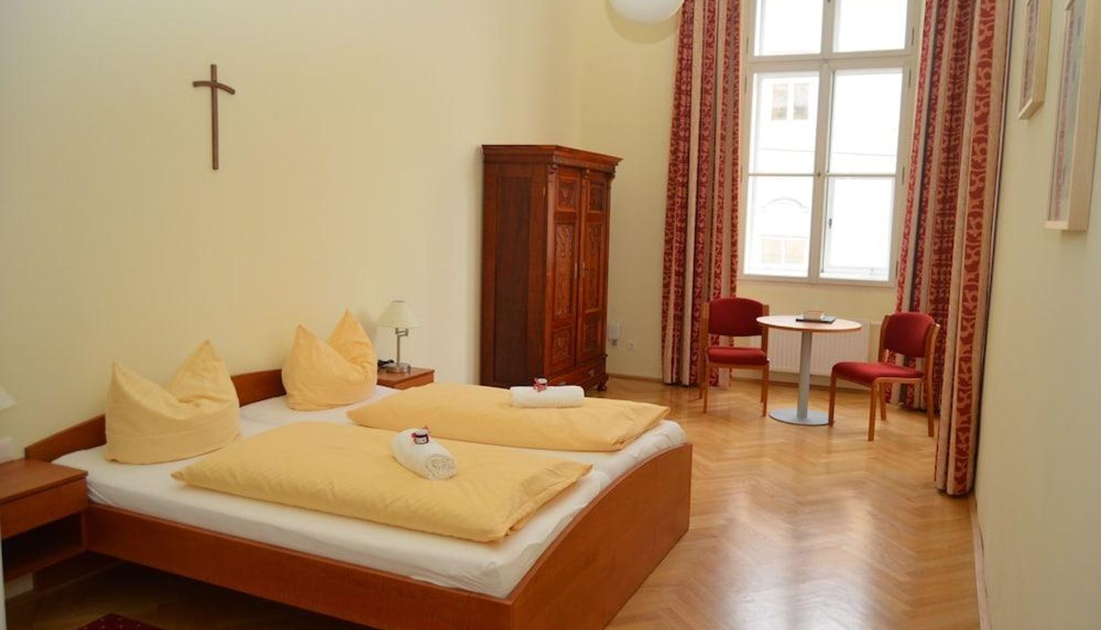 Chambre Standard - Gästehaus im Priesterseminar Salzburg