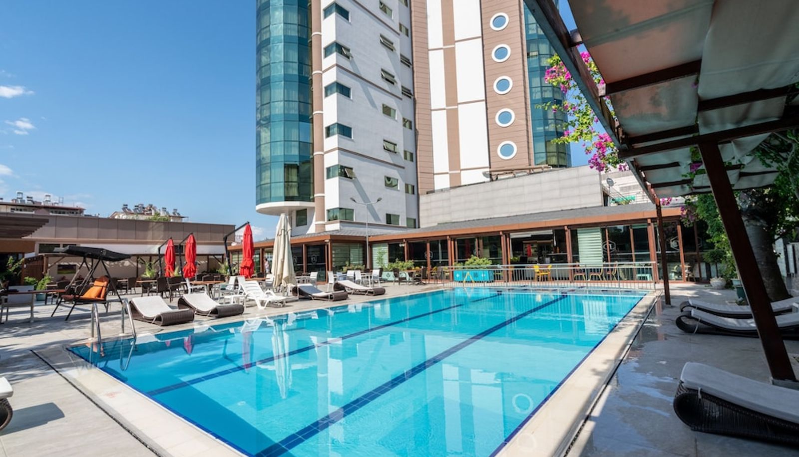 Basen - City Live Hotel