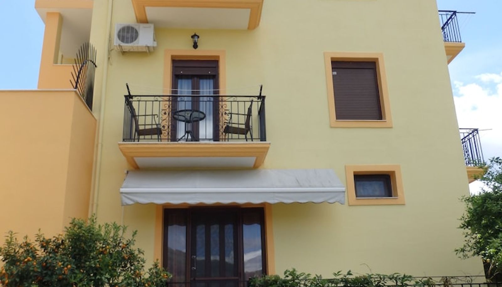 Jardin - Elaionas Studios