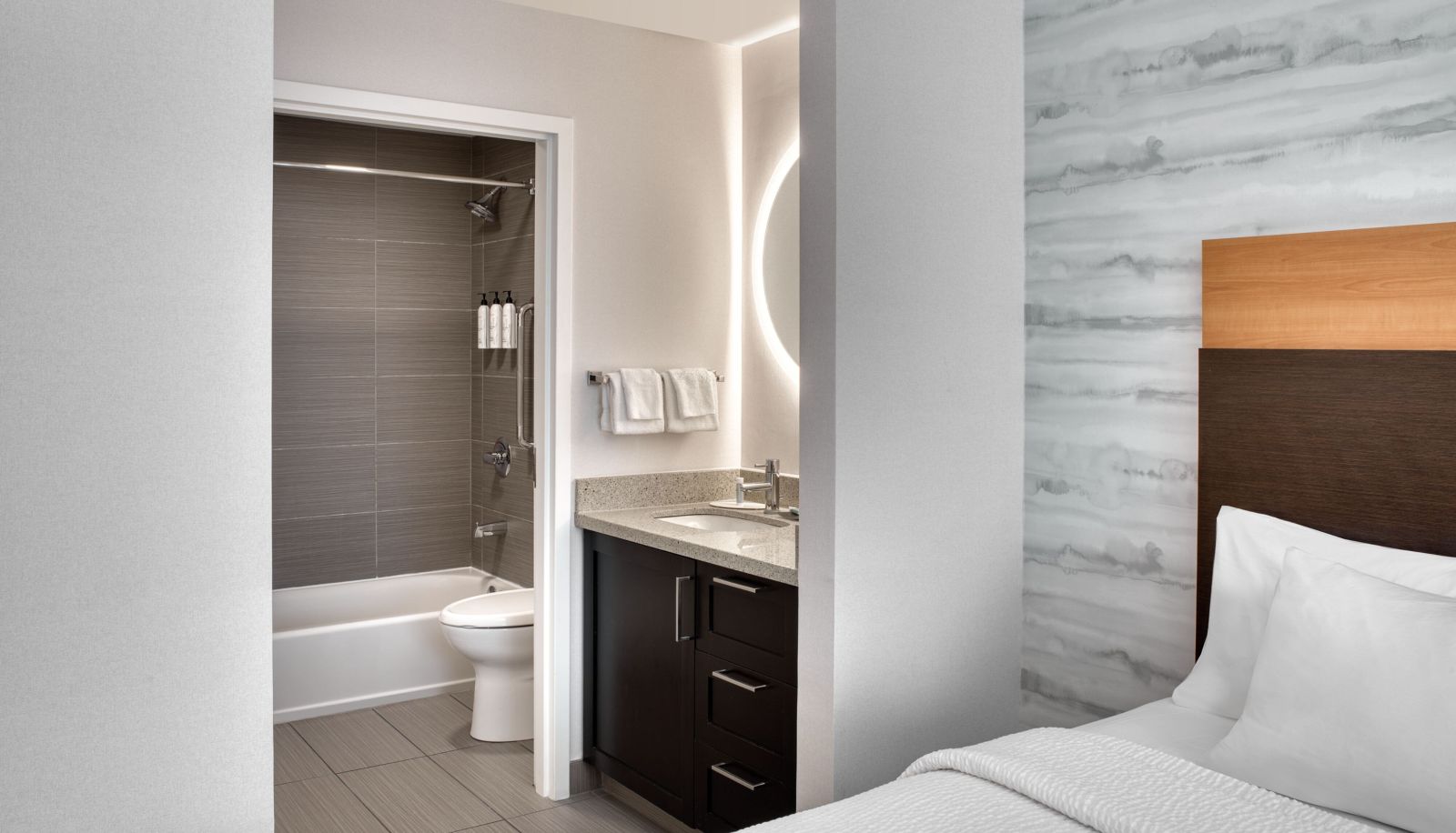 Zimmer - TownePlace Suites by Marriott Belleville