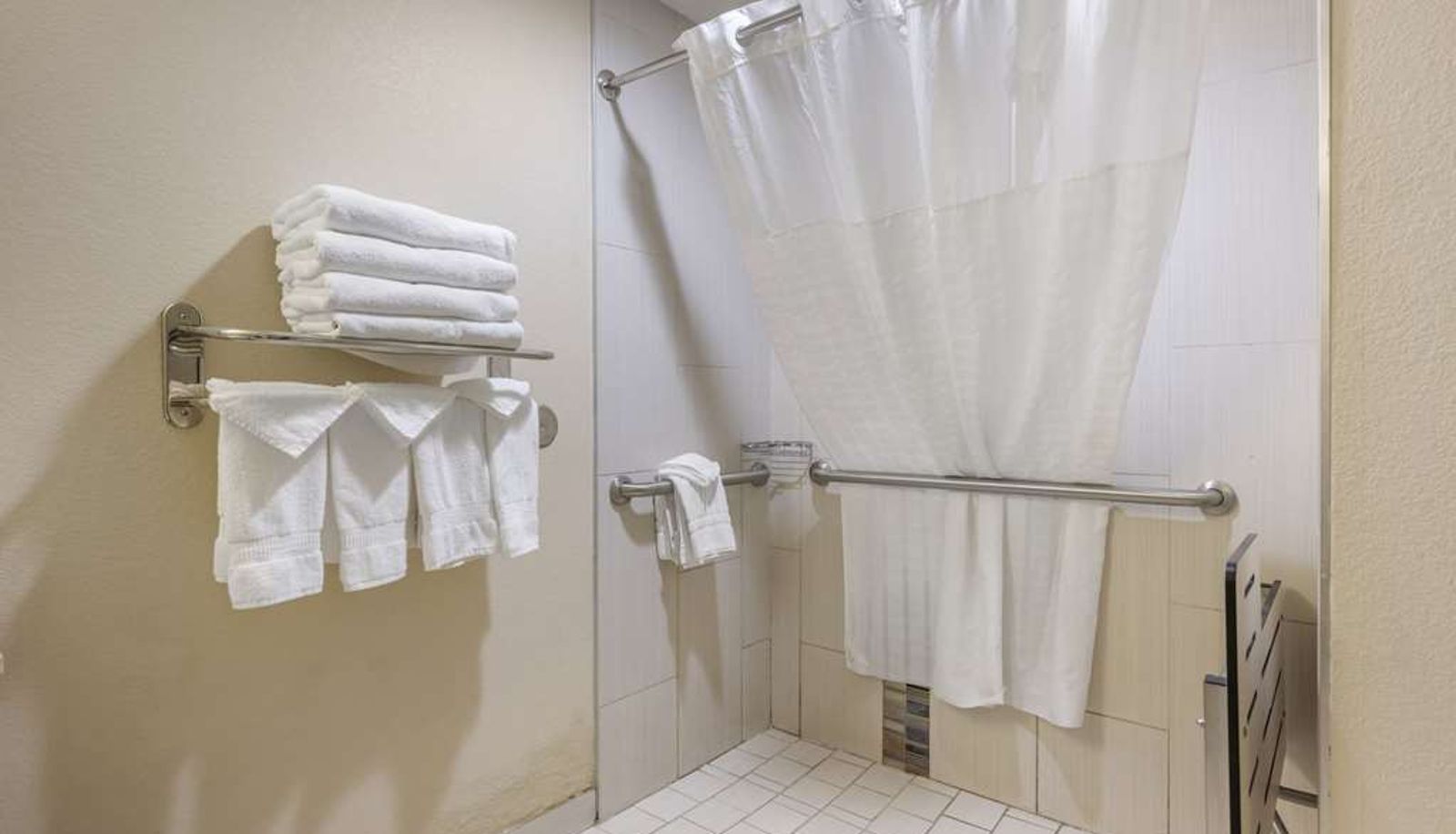 Room - Comfort Inn & Suites Artesia