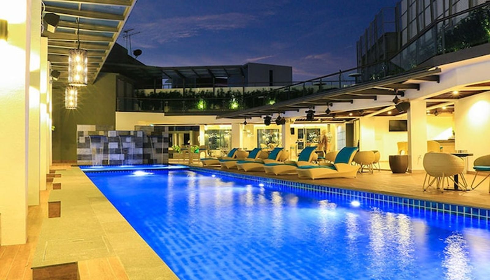Pool - EcoTree Hotel