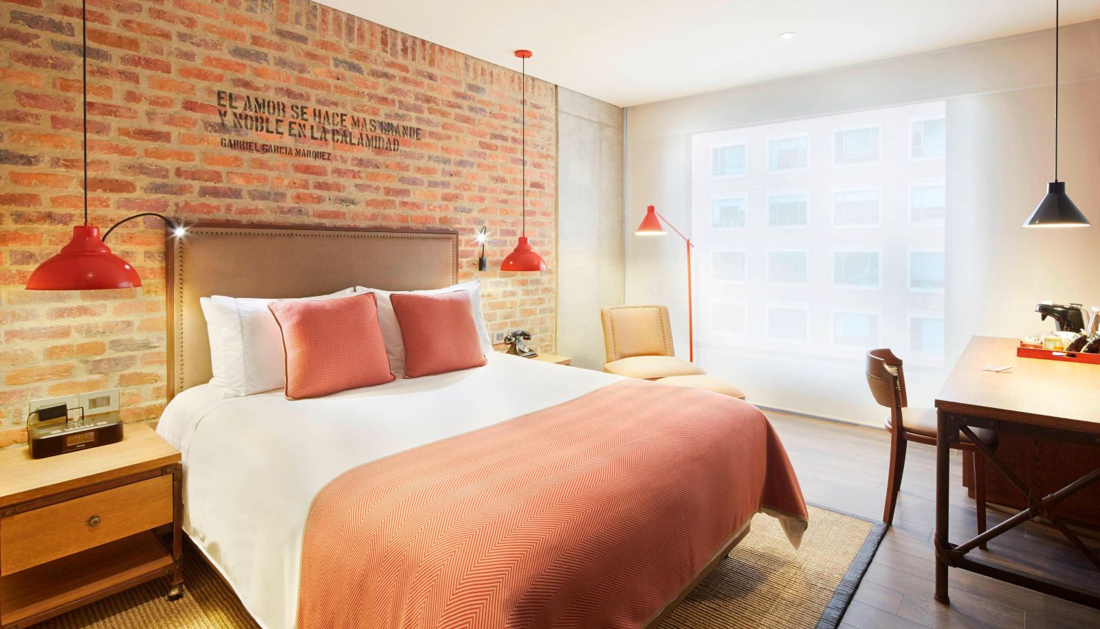 Zimmer - The Artisan D C Hotel Autograph Collection