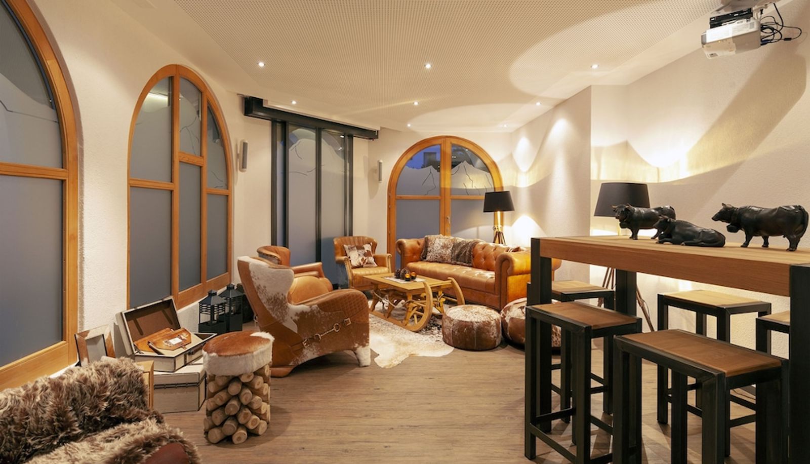 Hall - Arcade Apartments