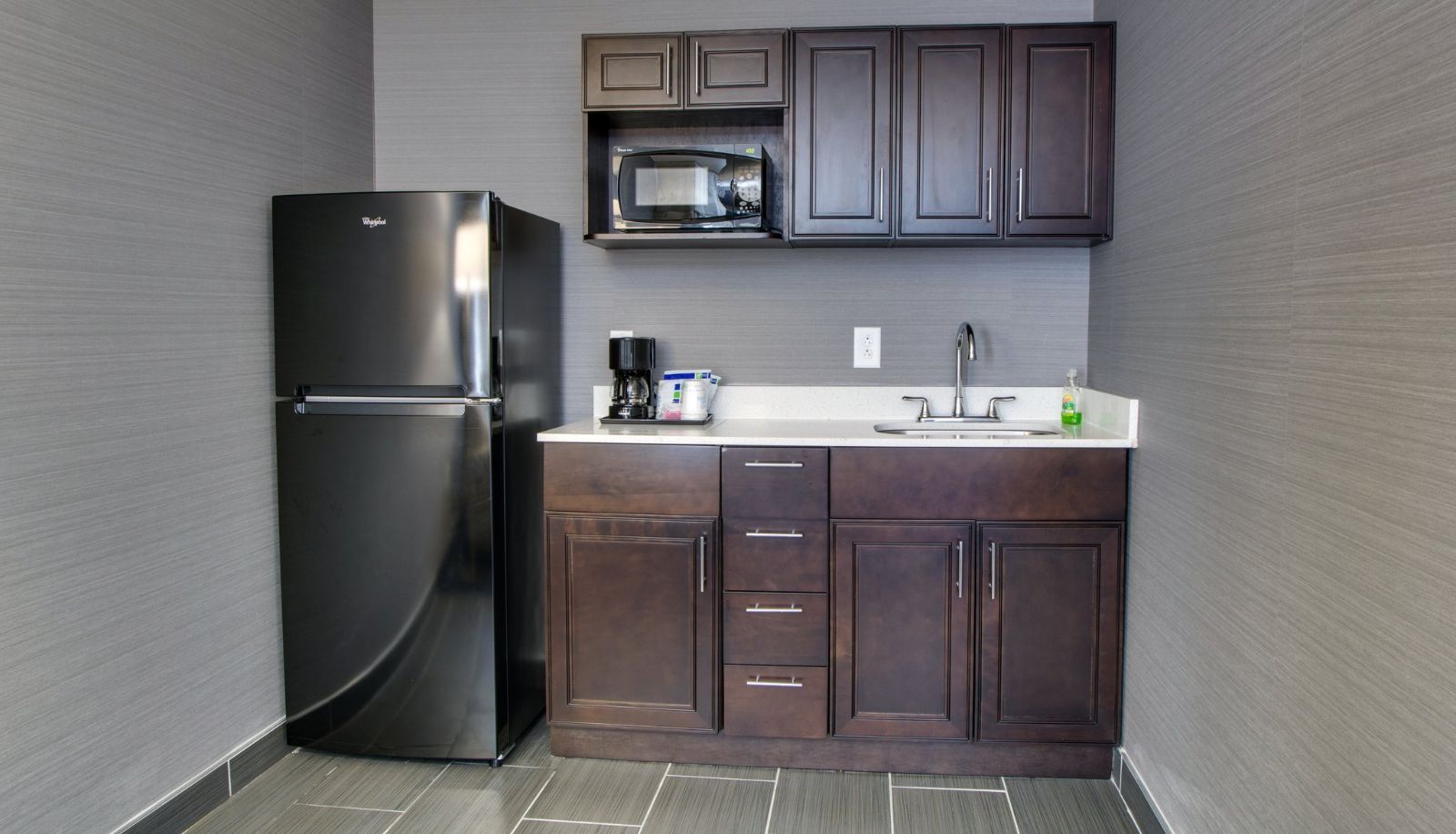 Room - Holiday Inn Express & Suites SIDNEY by IHG