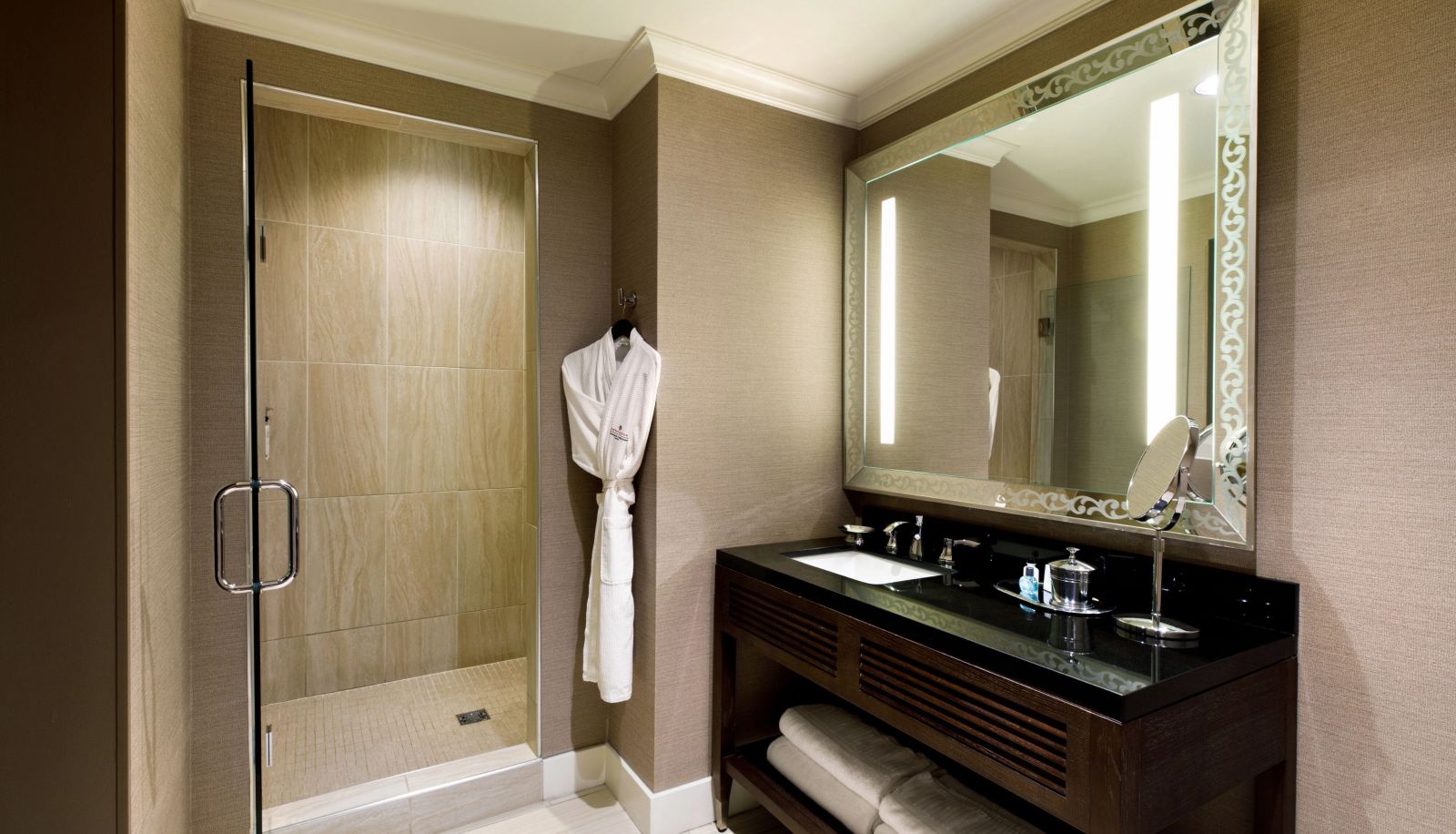 Room - Ambassador Hotel Oklahoma City Autograph Collection