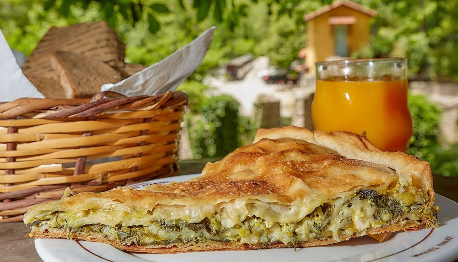 Restaurant - Palios Stathmos