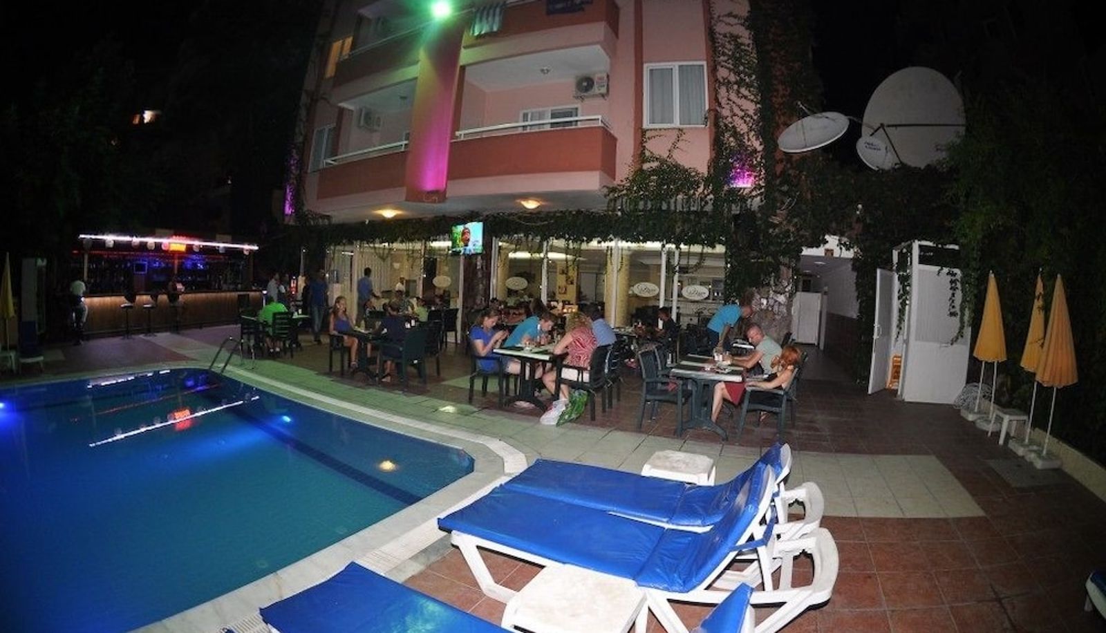 Pool - Fun Point Hotel