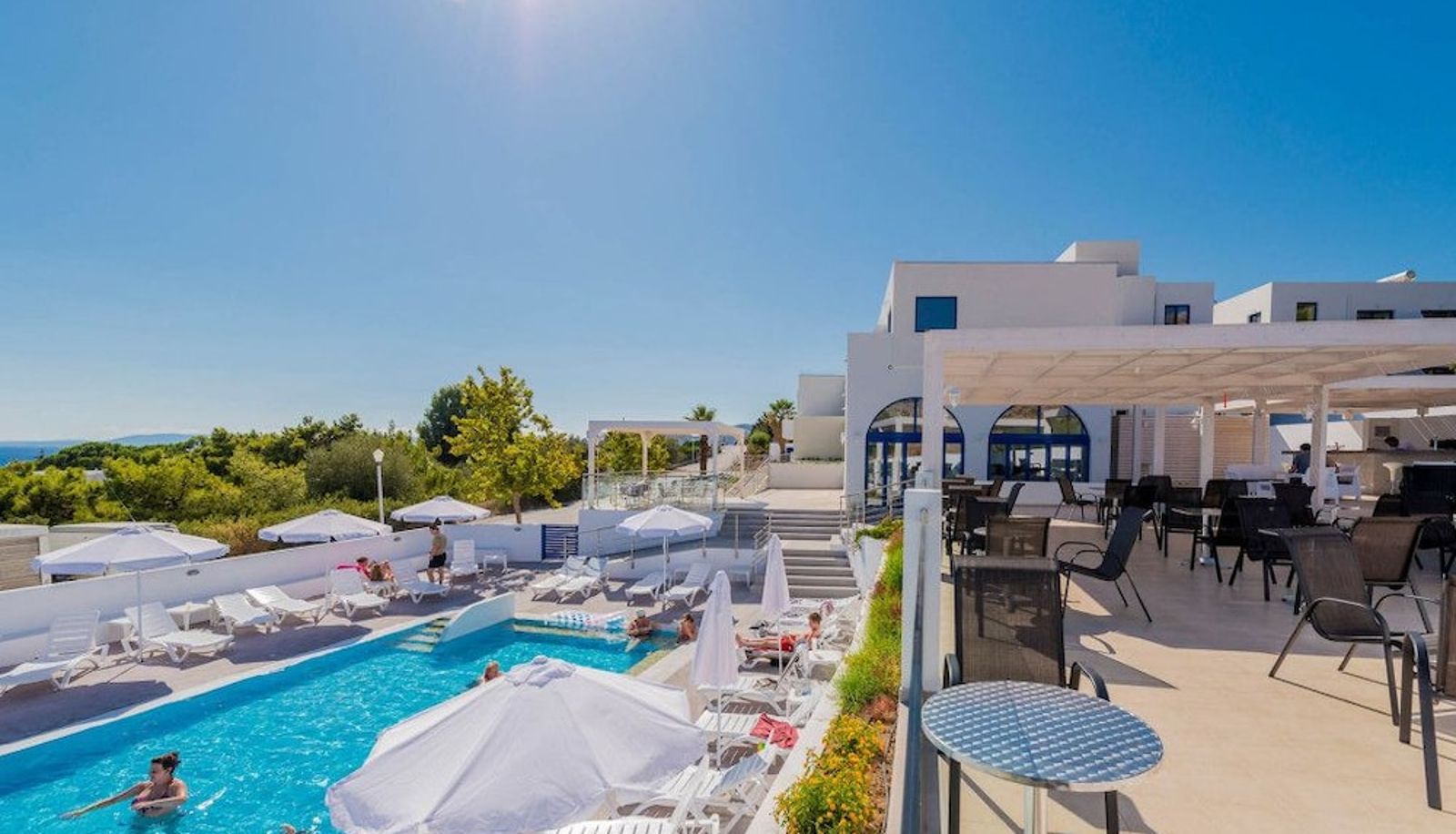 Zwembad - Eagles Nest Hotel