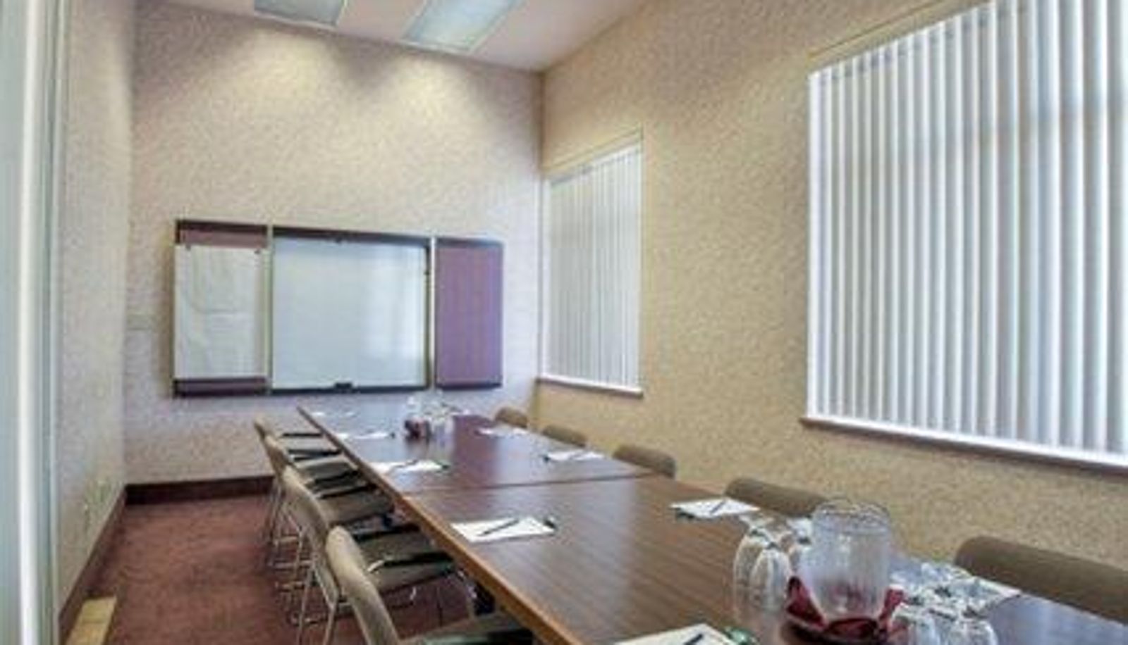 Konferenzraum - POWELL RIVER TOWN CENTRE HOTEL