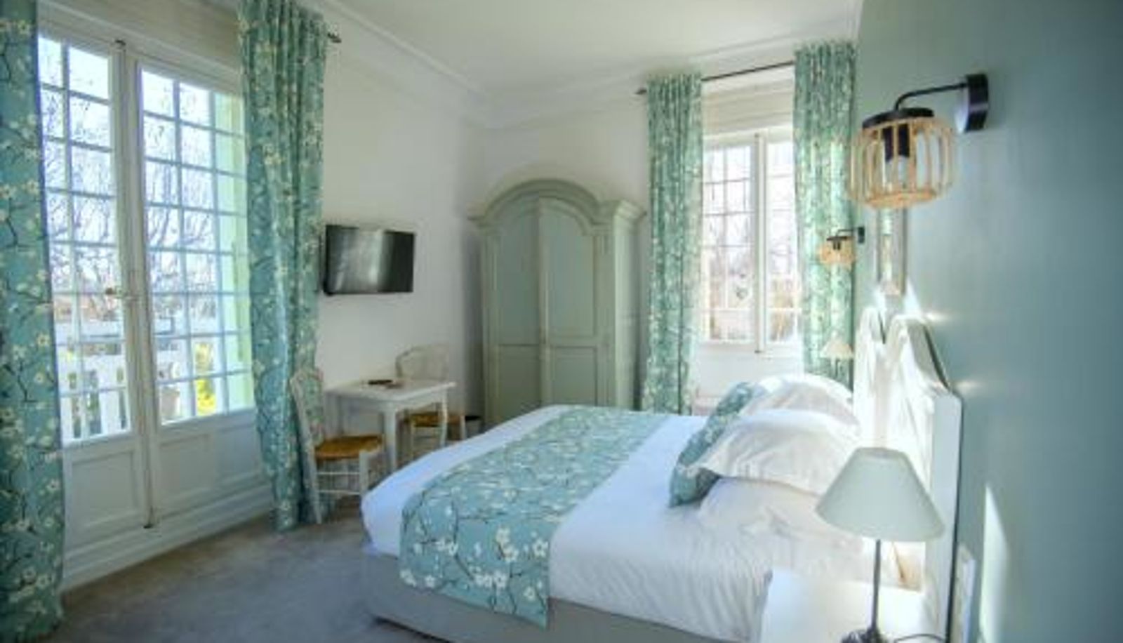 Room - Demeures et Châteaux Hôtel L'Hermitage Logis