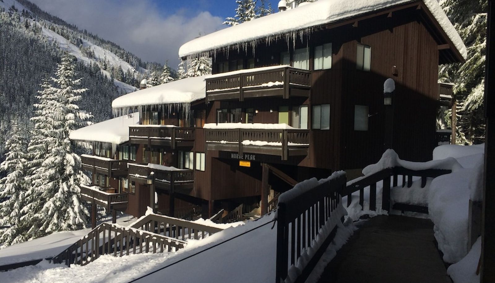 Info - Crystal Chalets Condominiums at Crystal Mountain Ski Resort