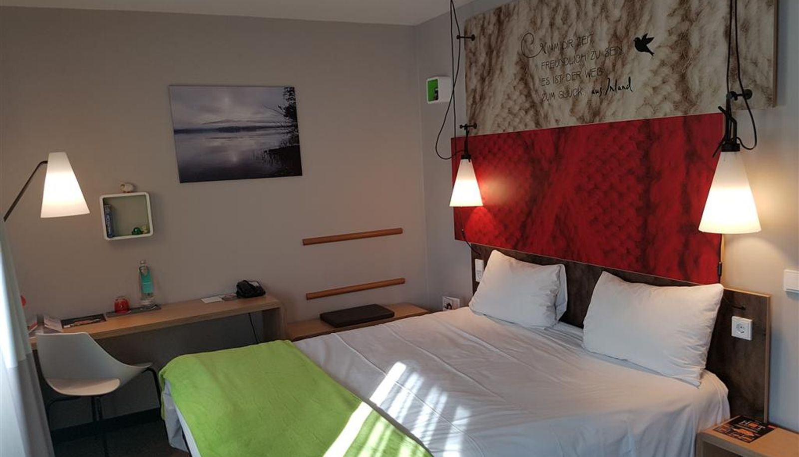 Room - ibis Berlin Hauptbahnhof