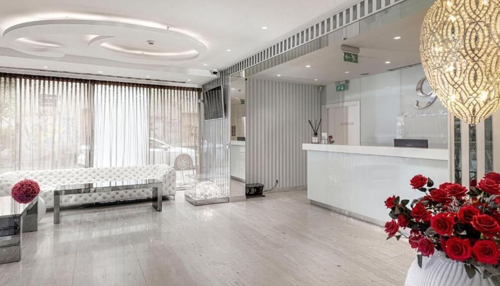 Reception - Hotel 9
