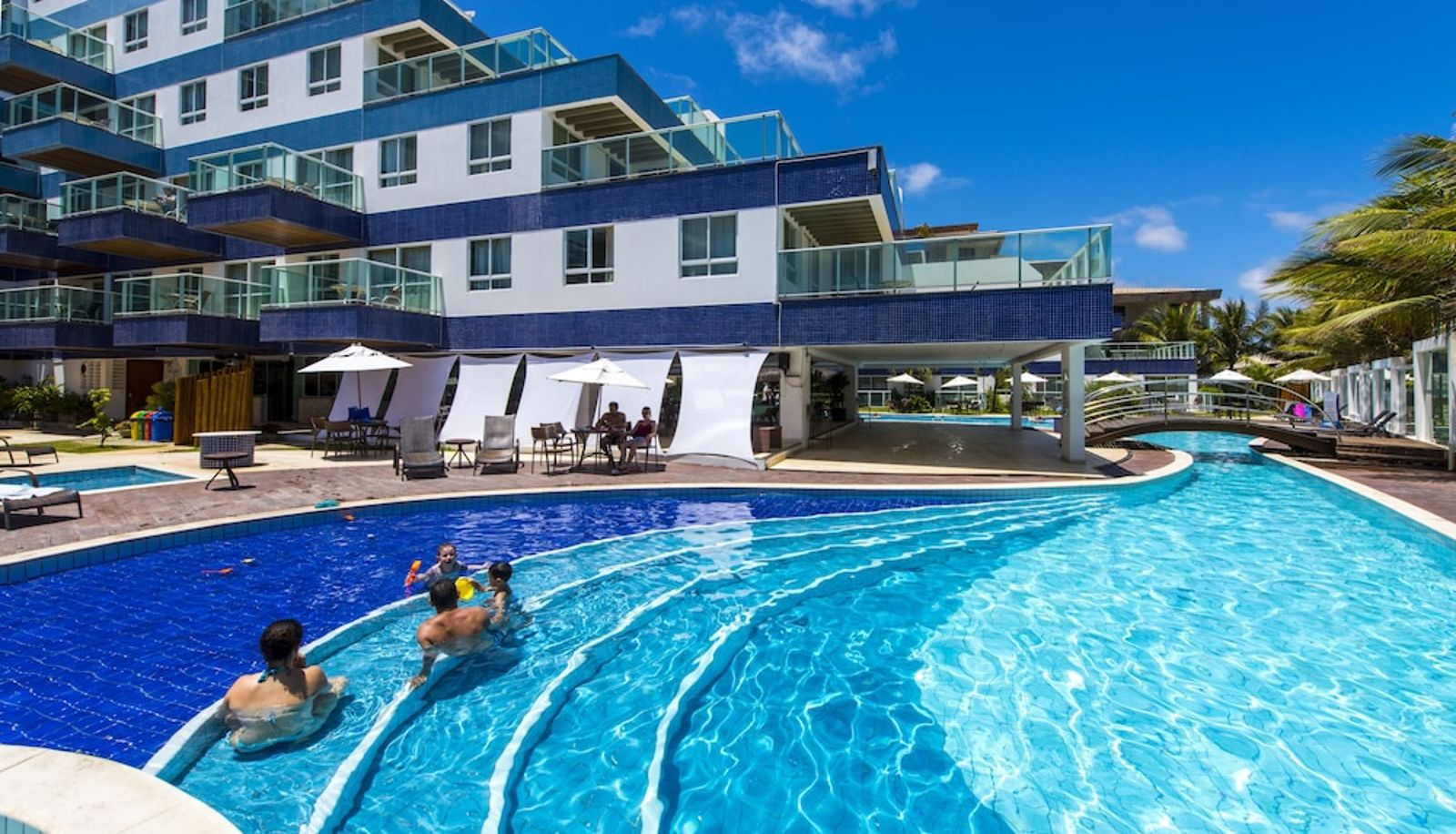 Pool - Coral Plaza Apart Hotel