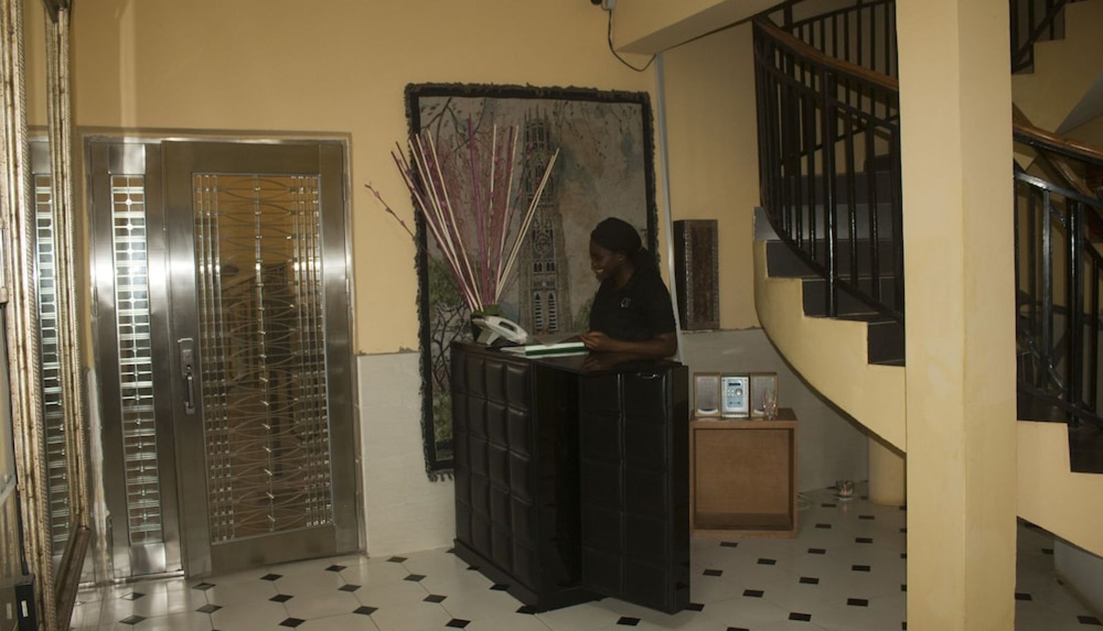 Reception - Quest Lodge
