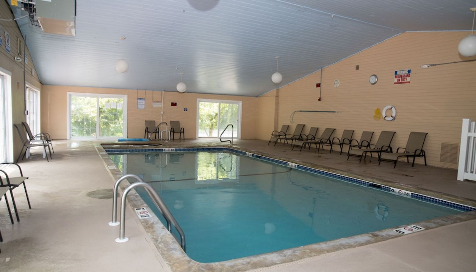Piscina - Hampton Falls Inn