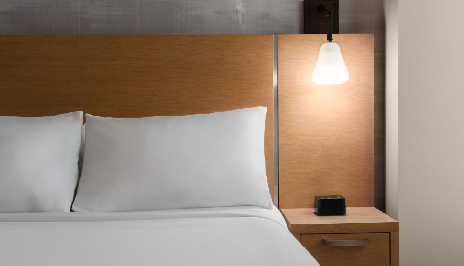 Camera - Courtyard by Marriott San Diego Gaslamp-Convention Center