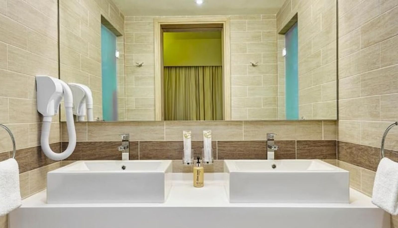 Badezimmer - Jurong Four Points by Sheraton Singapore