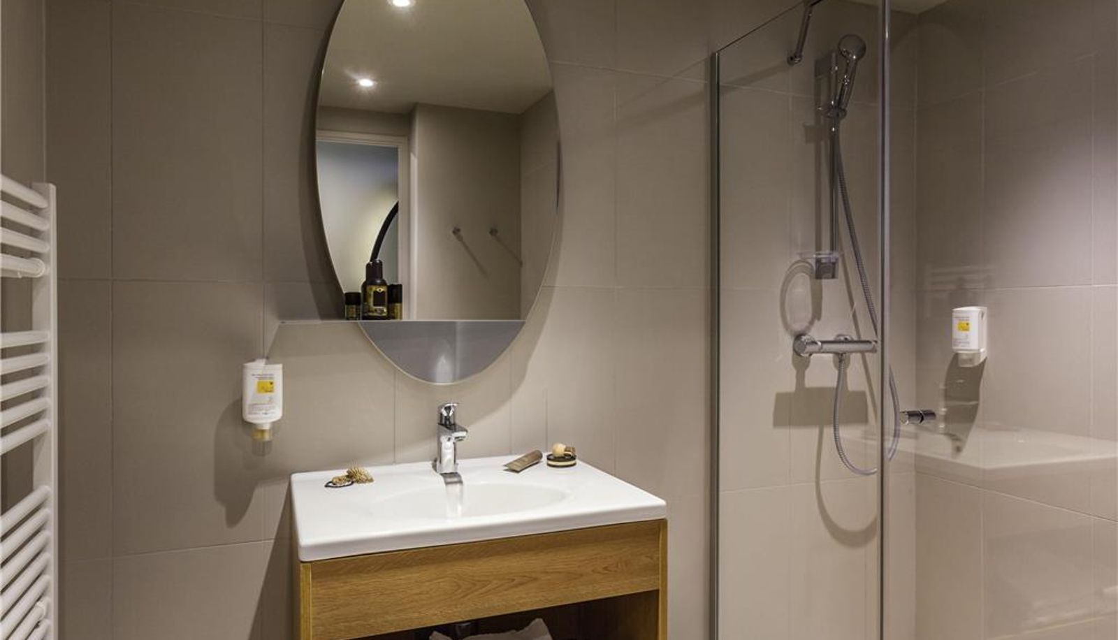 Kamer - Aparthotel Adagio Access La Défense Puteaux