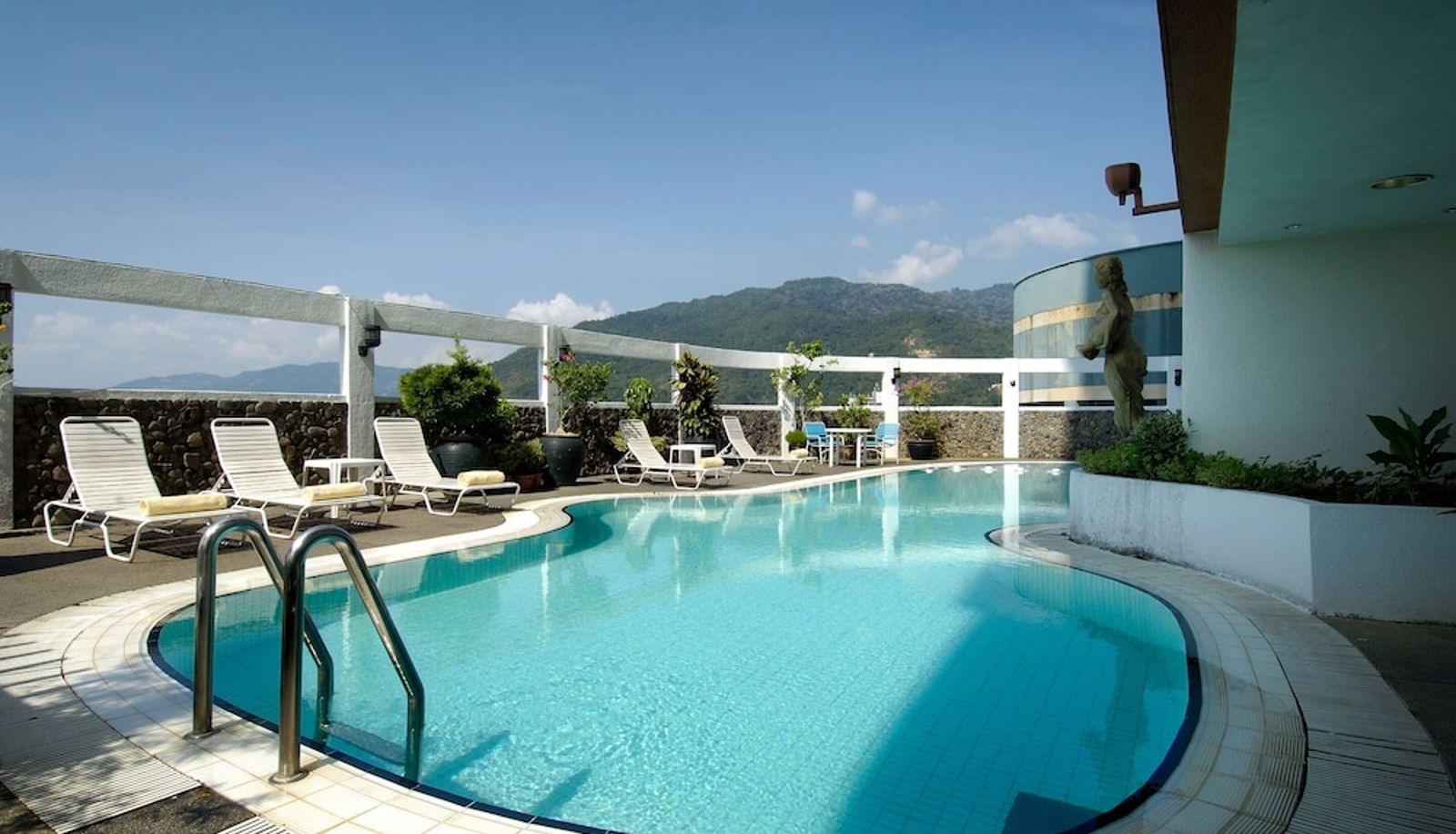 Pool - Berjaya Penang Hotel