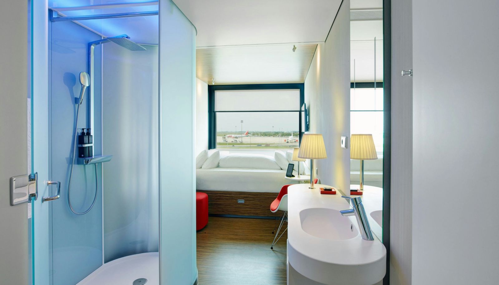 Camera - citizenM Paris Charles de Gaulle