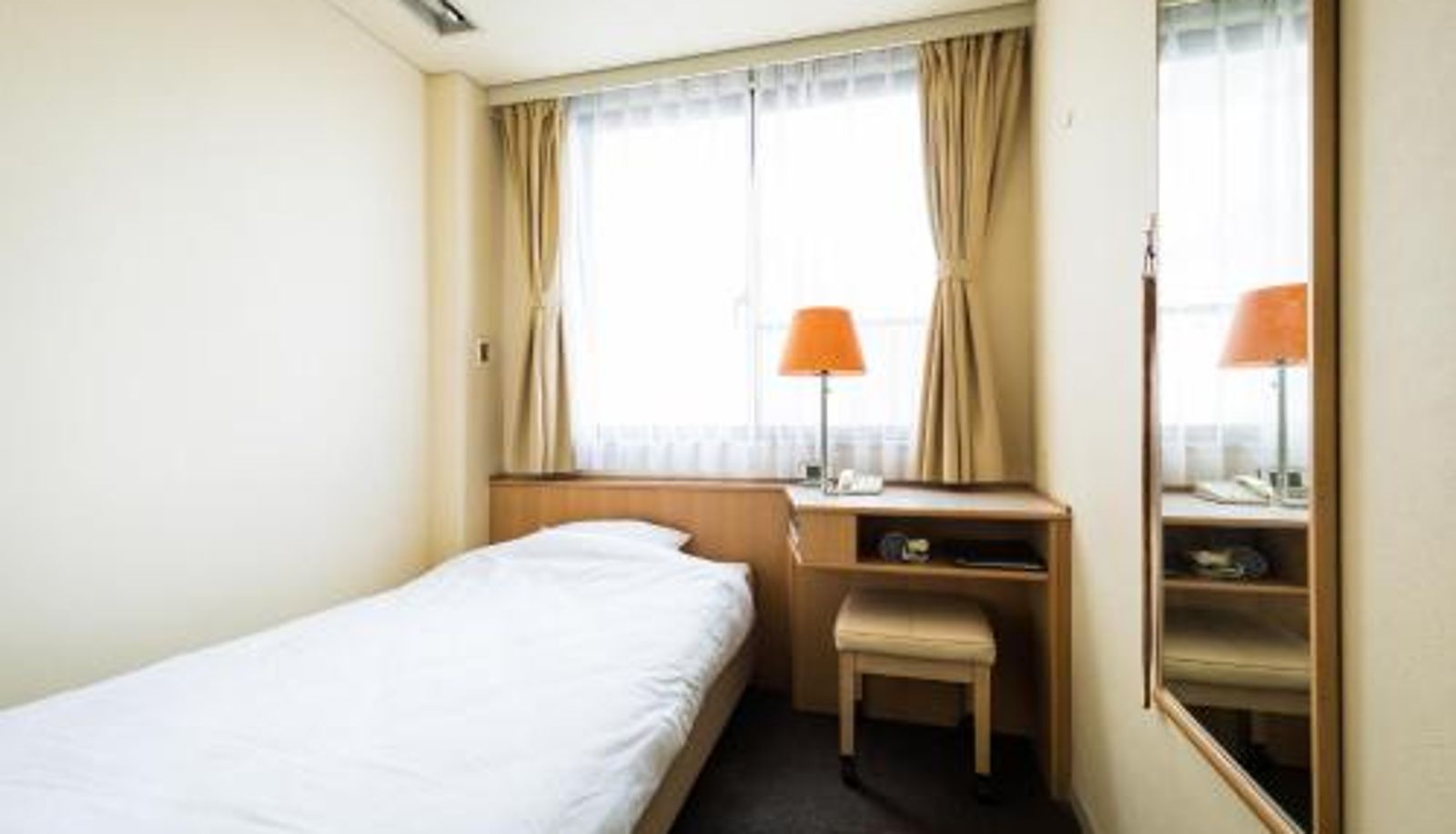 Camera - Hotel Sun Garden Matsuyama