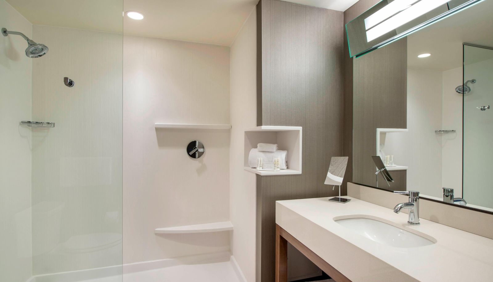 Chambre - Courtyard by Marriott Calgary South Marriott