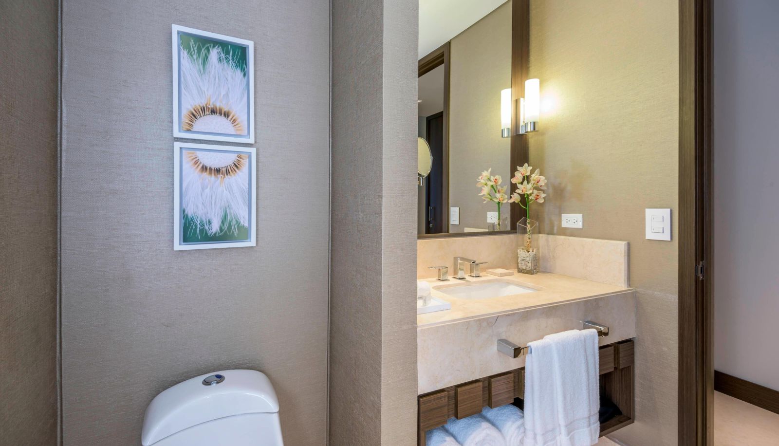 Zimmer - Courtyard by Marriott Bogota Airport