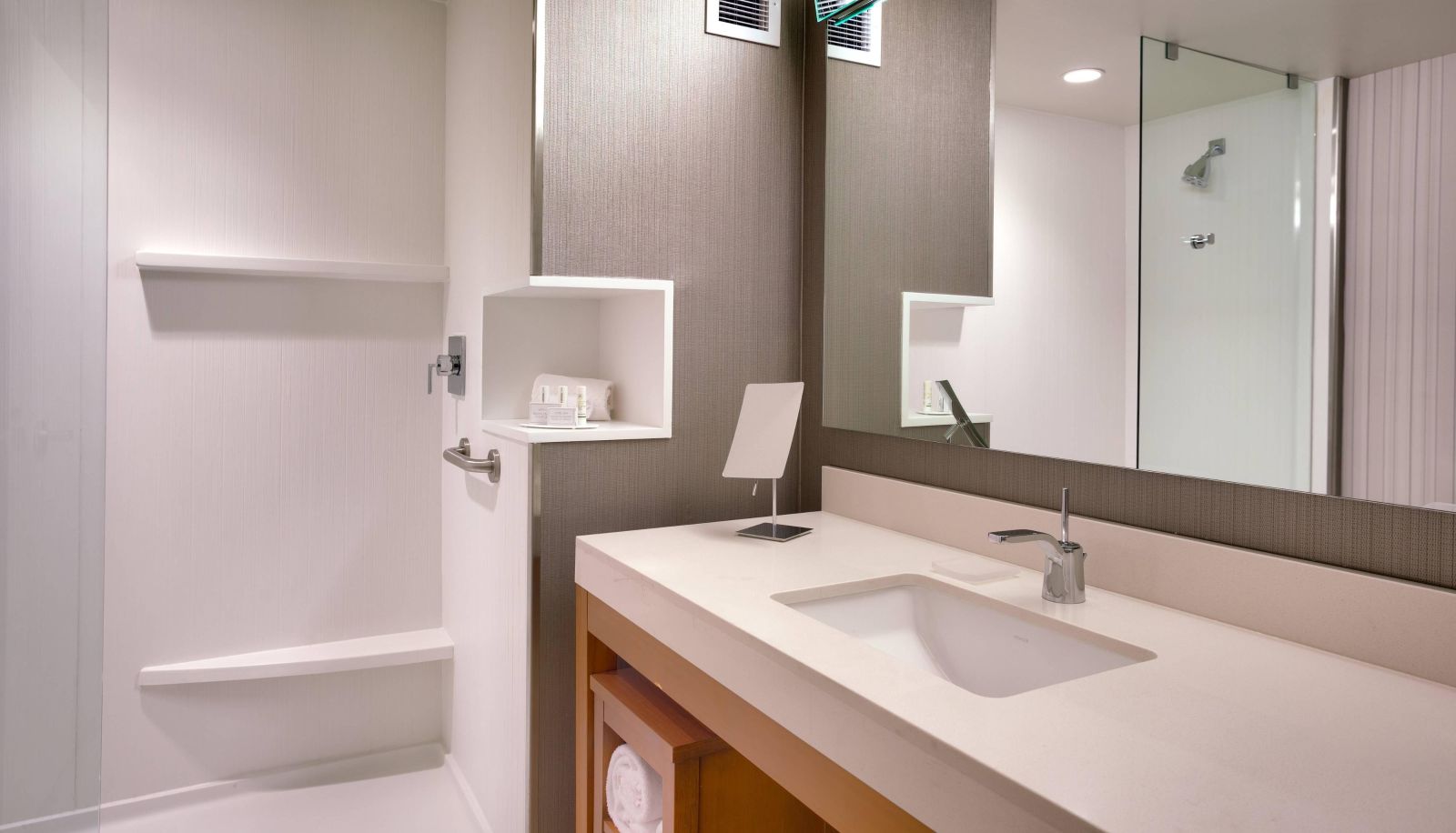 Zimmer - Courtyard by Marriott Salt Lake City Downtown