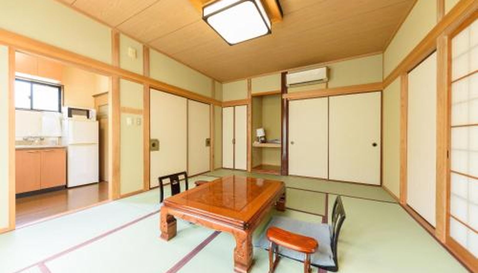 Zimmer - Yufuin Onsen Tsukanoma