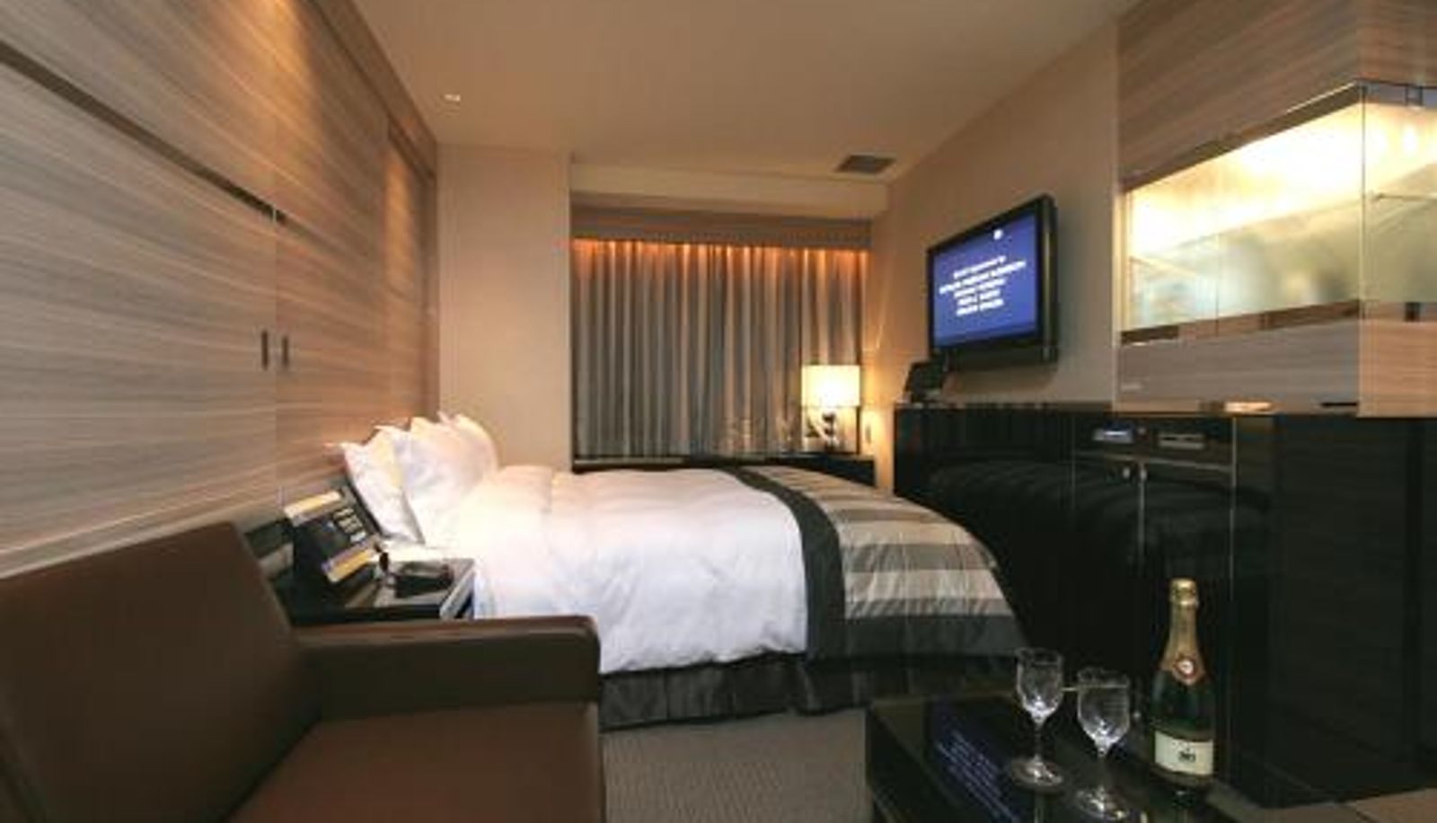 Zimmer - HOTEL THE GLANZ