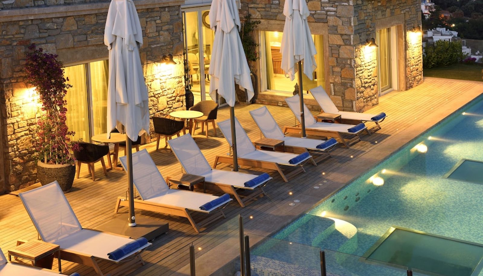 Piscina - Regnum Escana Boutique Hotel