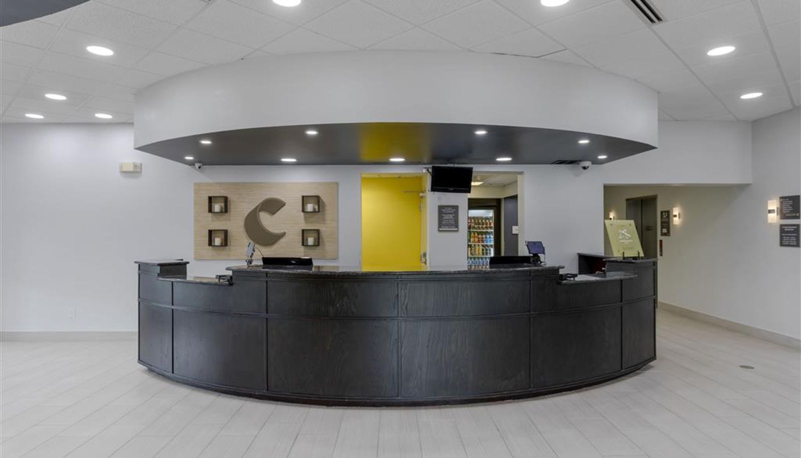 Hal - Comfort Suites Mt. Juliet-Nashville Area