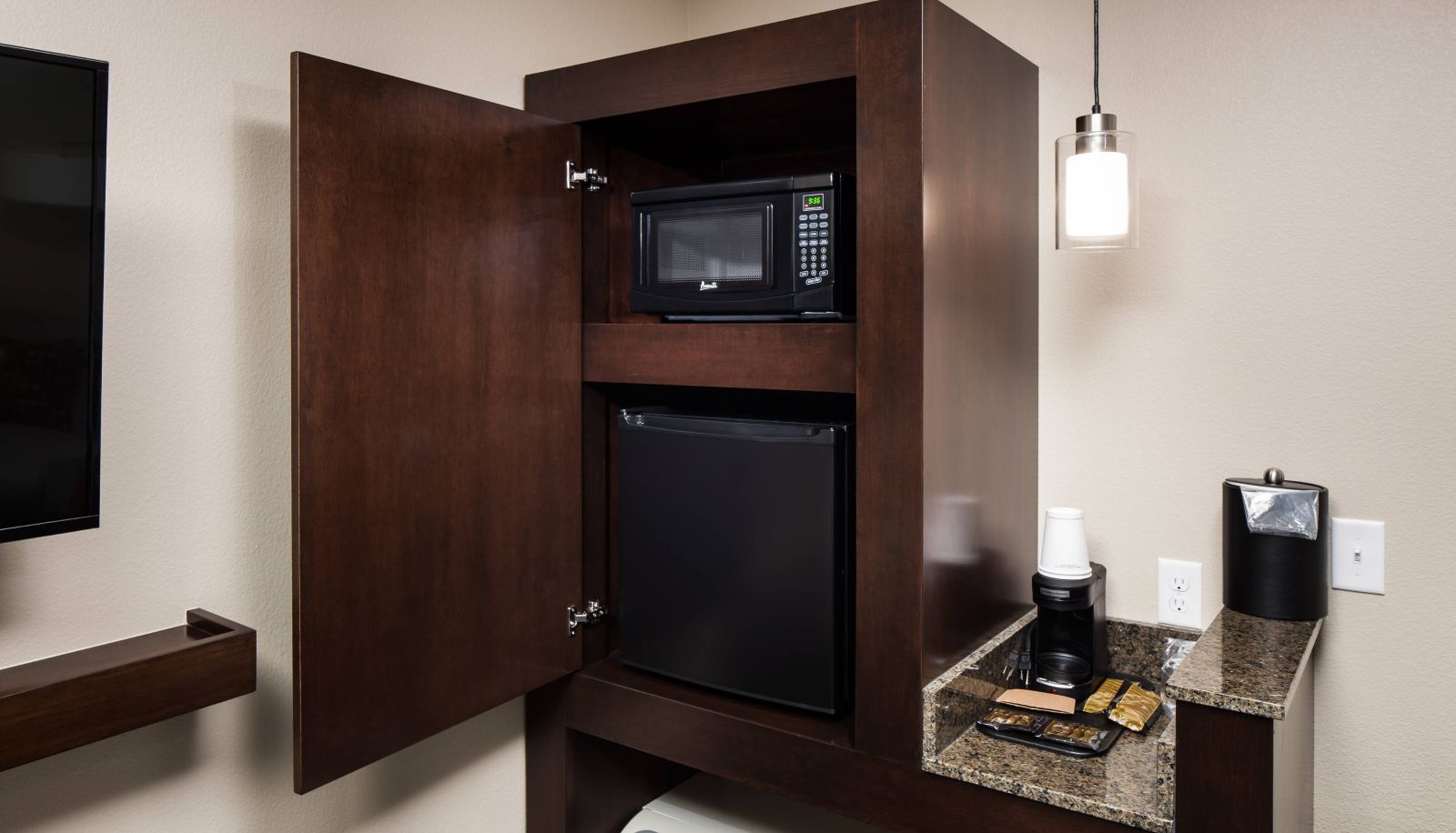 Camera - Courtyard by Marriott Houston I-10 West Park Row