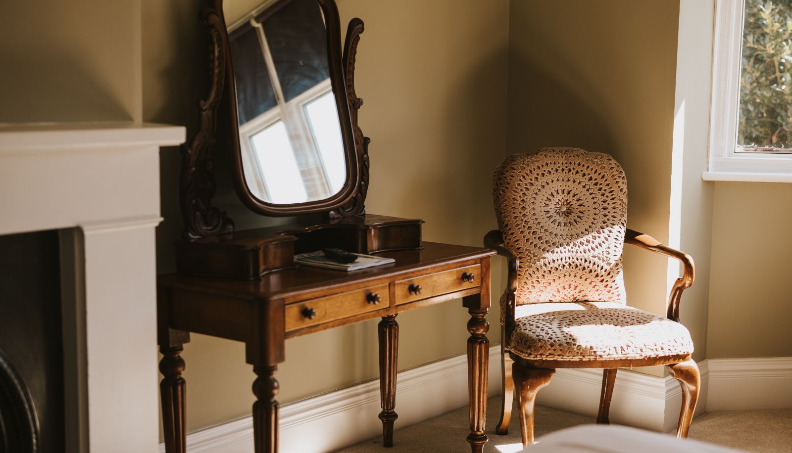 Room - Healing Manor Hotel