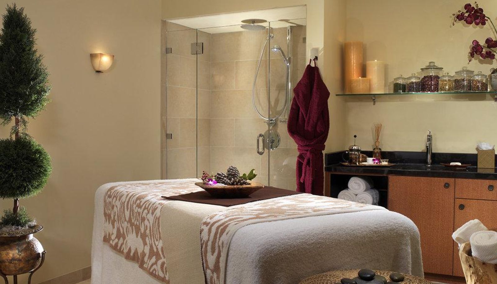 Room - Lake Arrowhead Resort and Spa