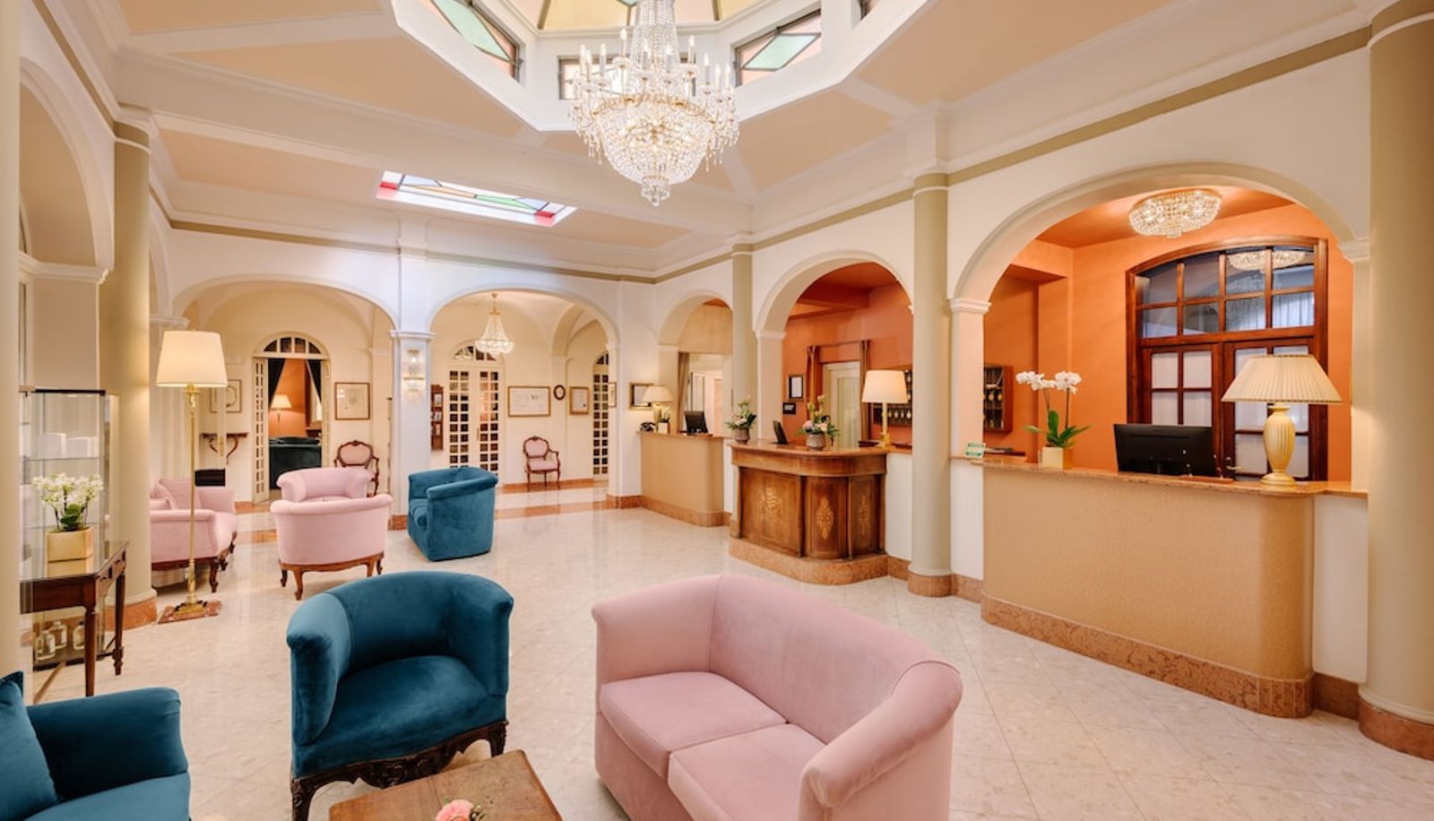 Hal - Hotel Royal Victoria - by R Collection Hotels