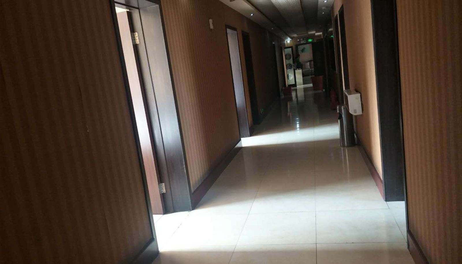 Hotel outdoor area - Fukang Leisure Club