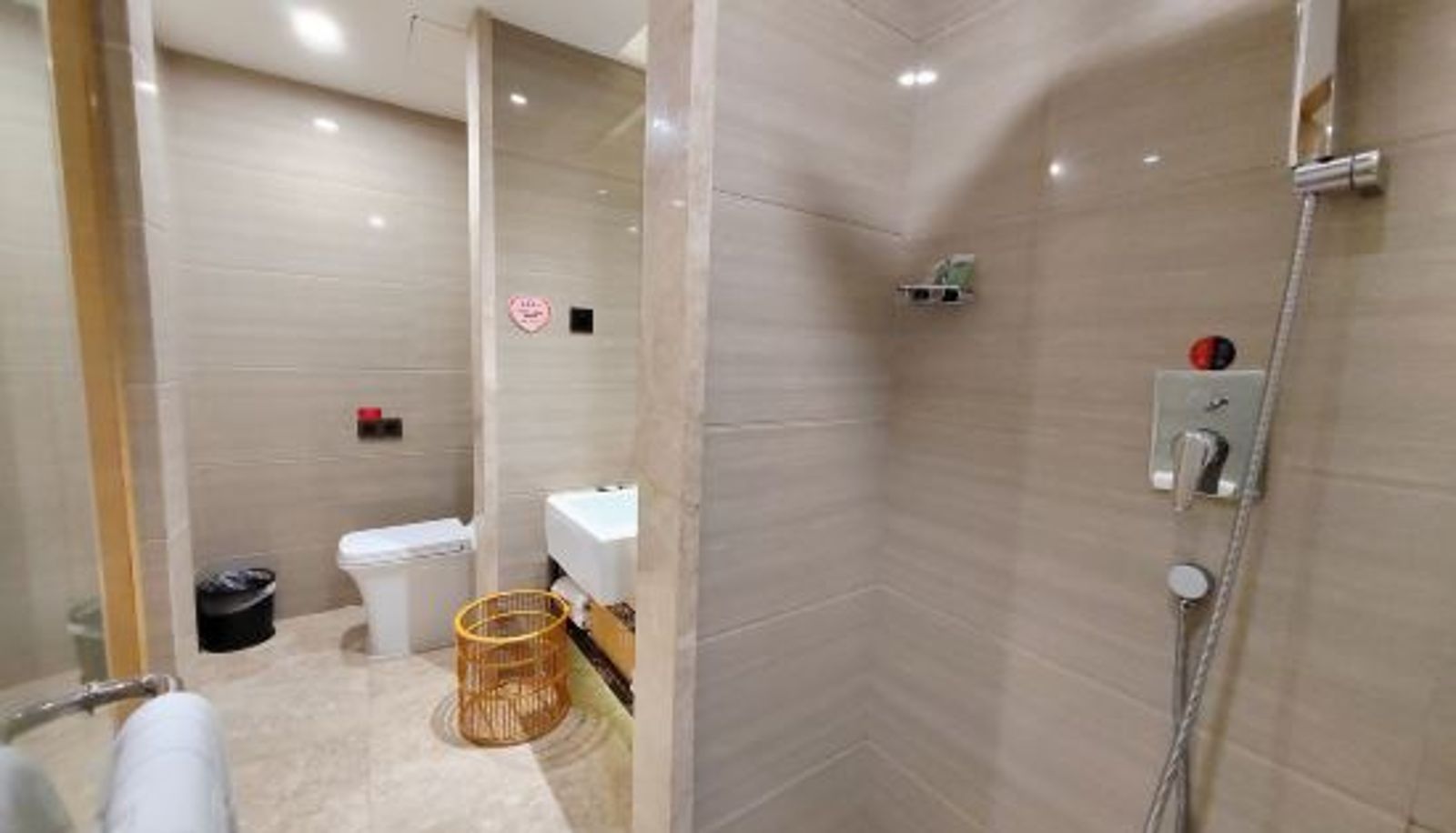 Camera - Dong Cheng Jing Jiang Hotel