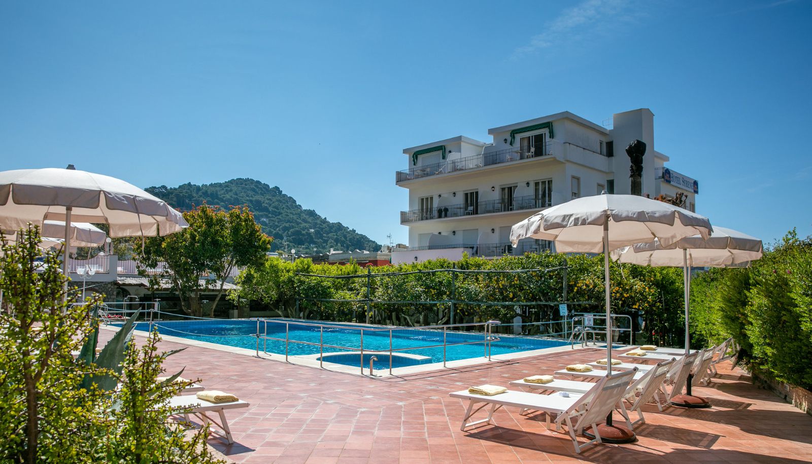 Pool - Hotel Syrene