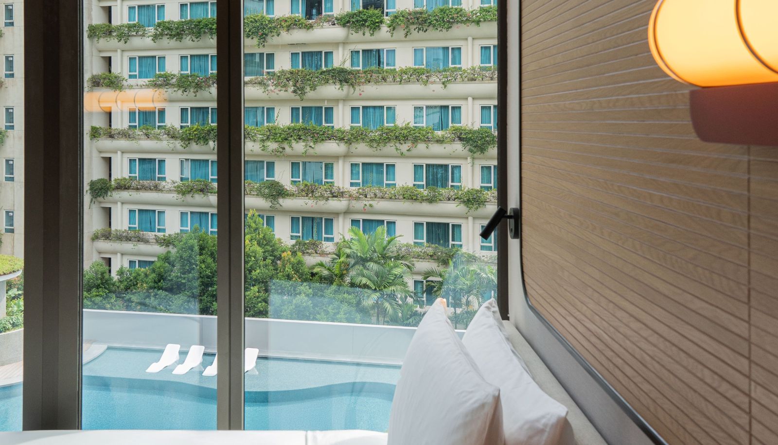 Room - Singapore The Standard