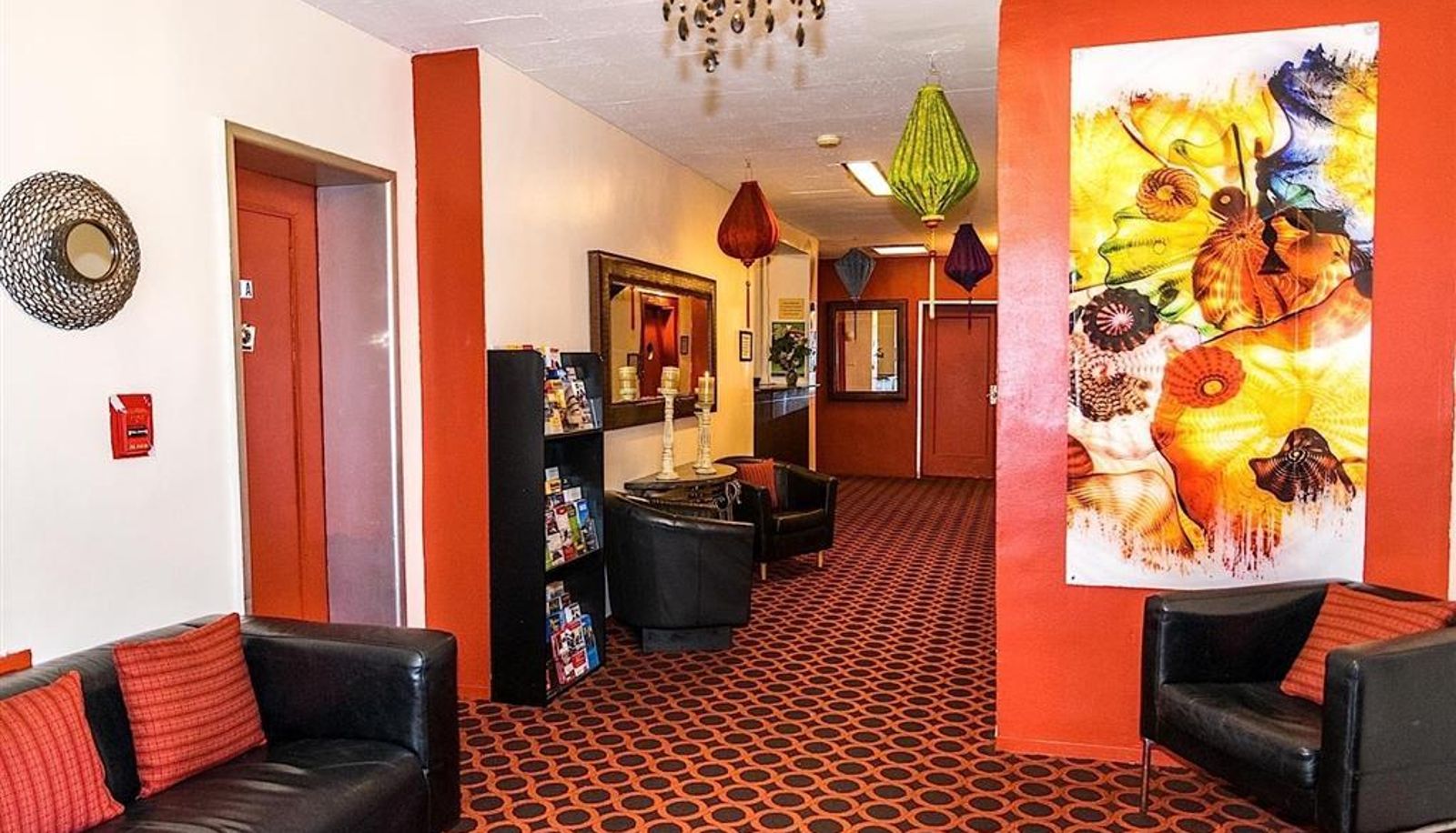 Hall - Royal Park Hotel and Hostel
