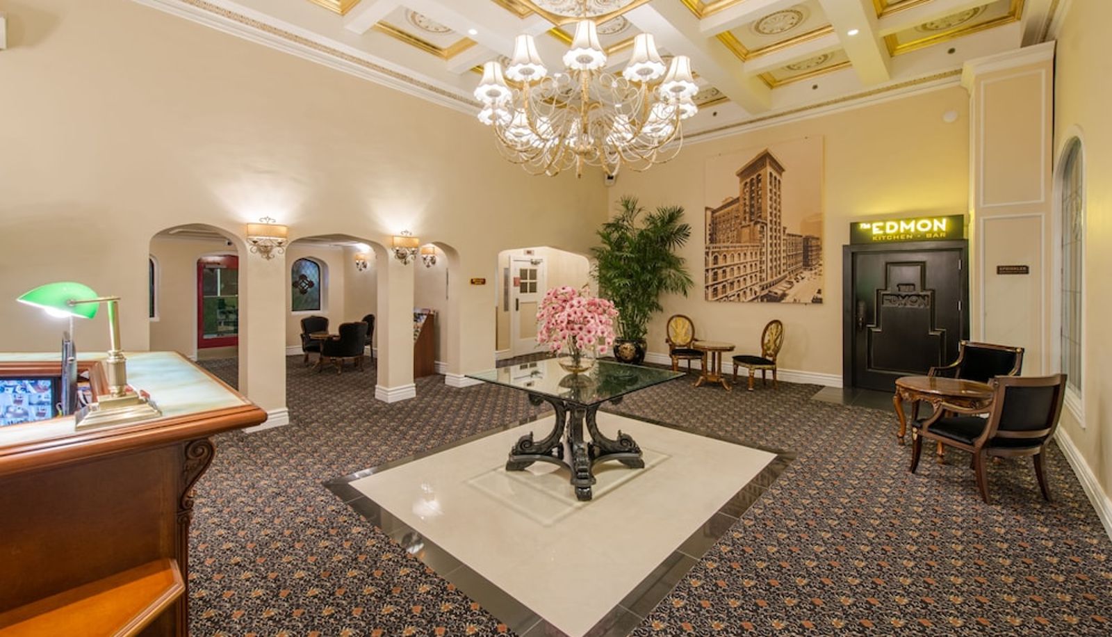 Hall - Hollywood Historic Hotel