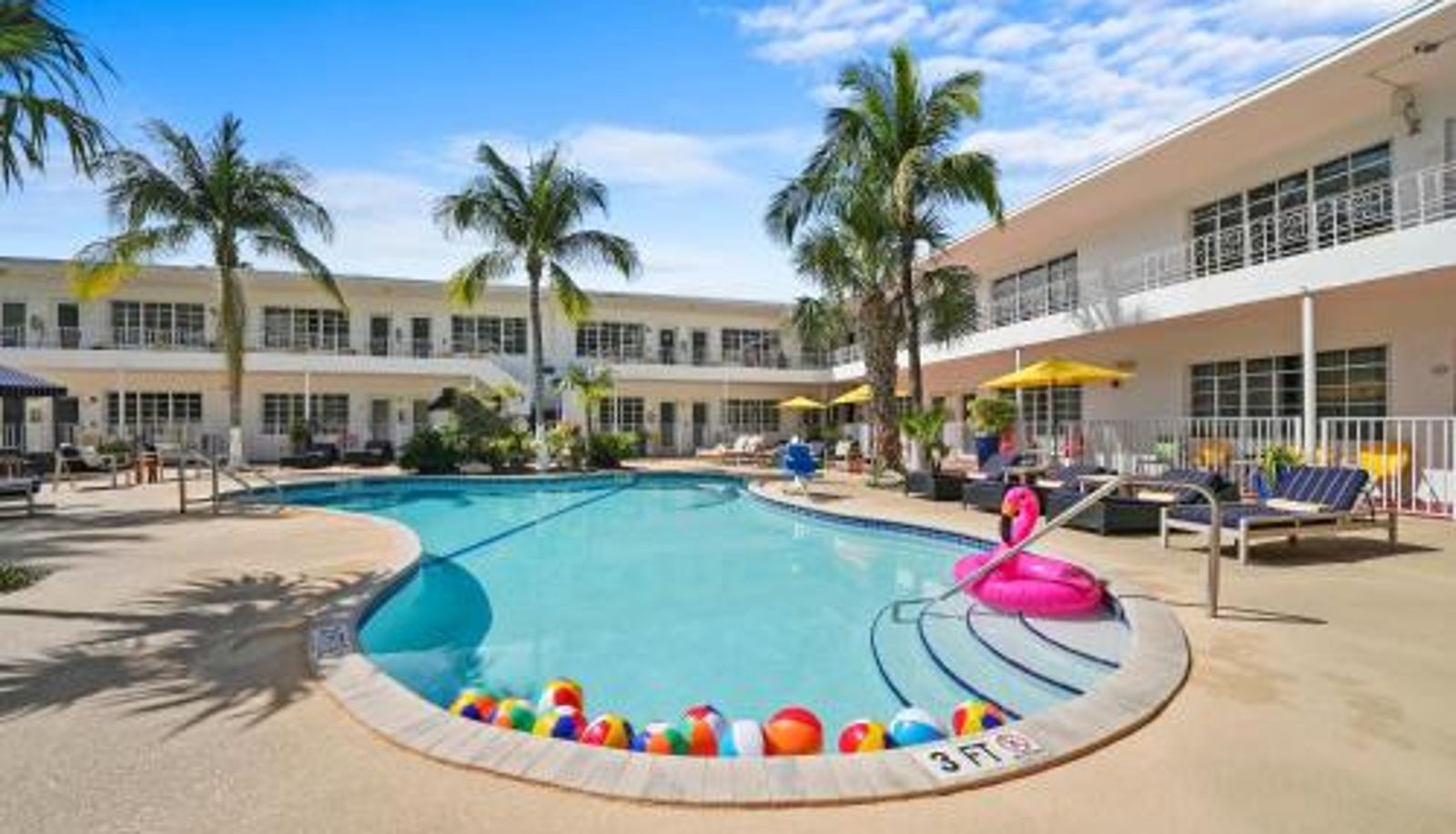 Basen - Tradewinds Apartment Hotel Miami Beach