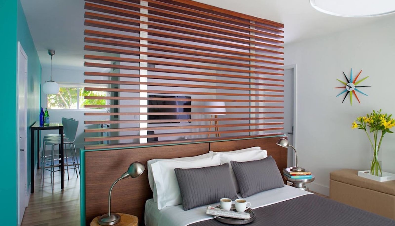 Standardzimmer - 1818 Meridian House Apartments and Suites by Eskape Collection