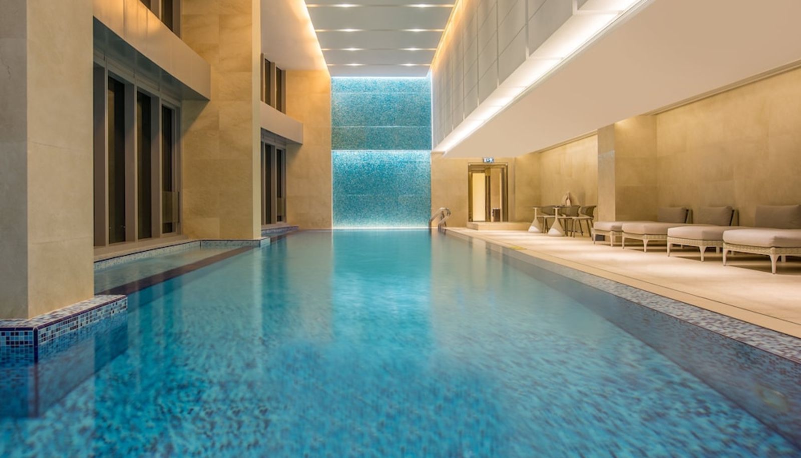 Pool - Crowne Plaza MACAU by IHG